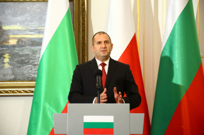 Экс-президент Болгарии лидирует на выборах