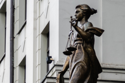 &laquo;Просвещение&raquo; требует с Минобрнауки Запорожской области более 85 млн рублей