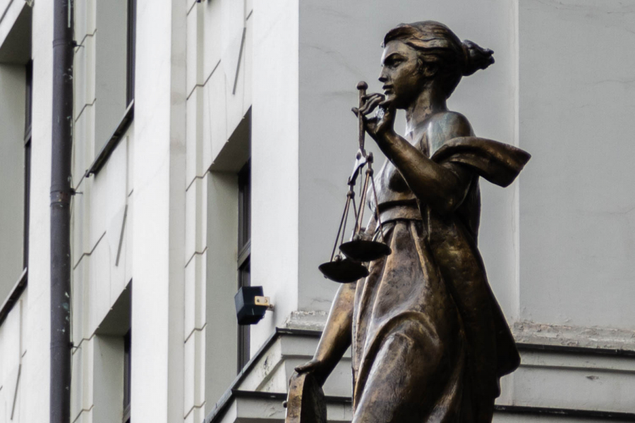 &laquo;Просвещение&raquo; требует с Минобрнауки Запорожской области более 85 млн рублей