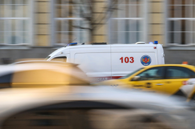 Четверо человек вылетели из машины в страшном ДТП в Москве