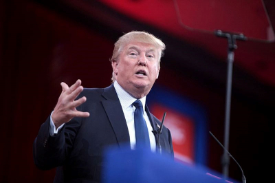 Трамп потребовал уволить ведущего Джимми Киммела за шутку о жене Мелании