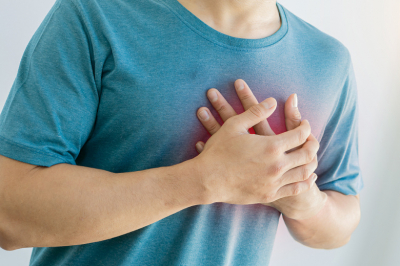 Врачи напомнили, какие сигналы говорят о сердечном приступе