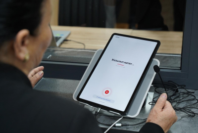 В Жогорку Кенеше расширили возможности для обращений граждан