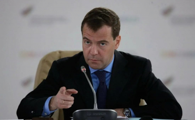 Медведев: Зеленский активно движется к финалу своей карьеры