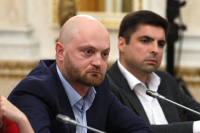 Военкор Коц: послу Украины на ужине с Трампом указали ее место