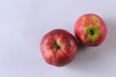 Трутнев потребовал объяснений из-за яблок по 300 рублей за штуку на Чукотке