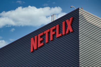 Netflix дал Warner Bros. Discovery неделю на уточнение условий покупки