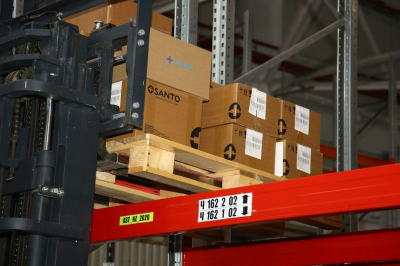 Сенатор Асанова призвала наладить выпуск отечественных фармсубстанций