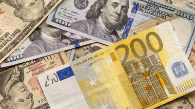 EUR/USD снижается: инвесторы переключают внимание на доллар