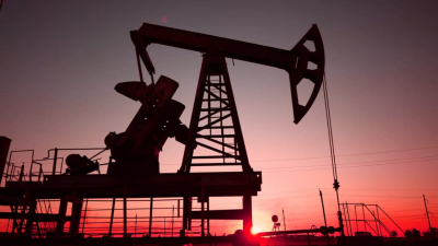 Нефть выросла до пятимесячного максимума после ударов США по Ирану, а затем упала