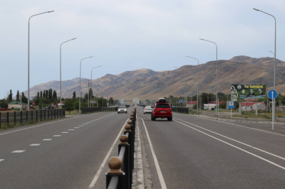 Алматы и Шымкент связала новая четырехполосная трасса