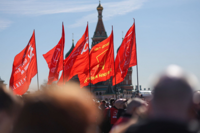 Как россияне будут отдыхать и работать в майские праздники: инфографика