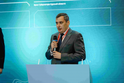 Курский губернатор Хинштейн опроверг слухи об отставке